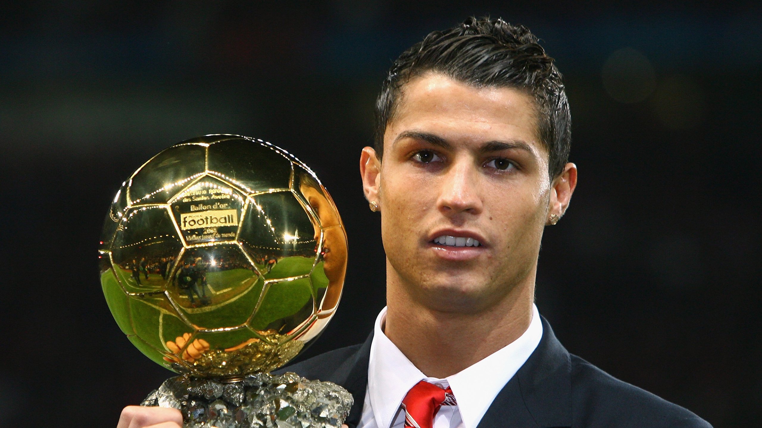 前插与回撤形成中场节奏轴